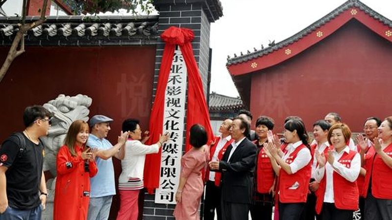 纪录片拍摄手法与电影区别：探索两者之间的艺术差异